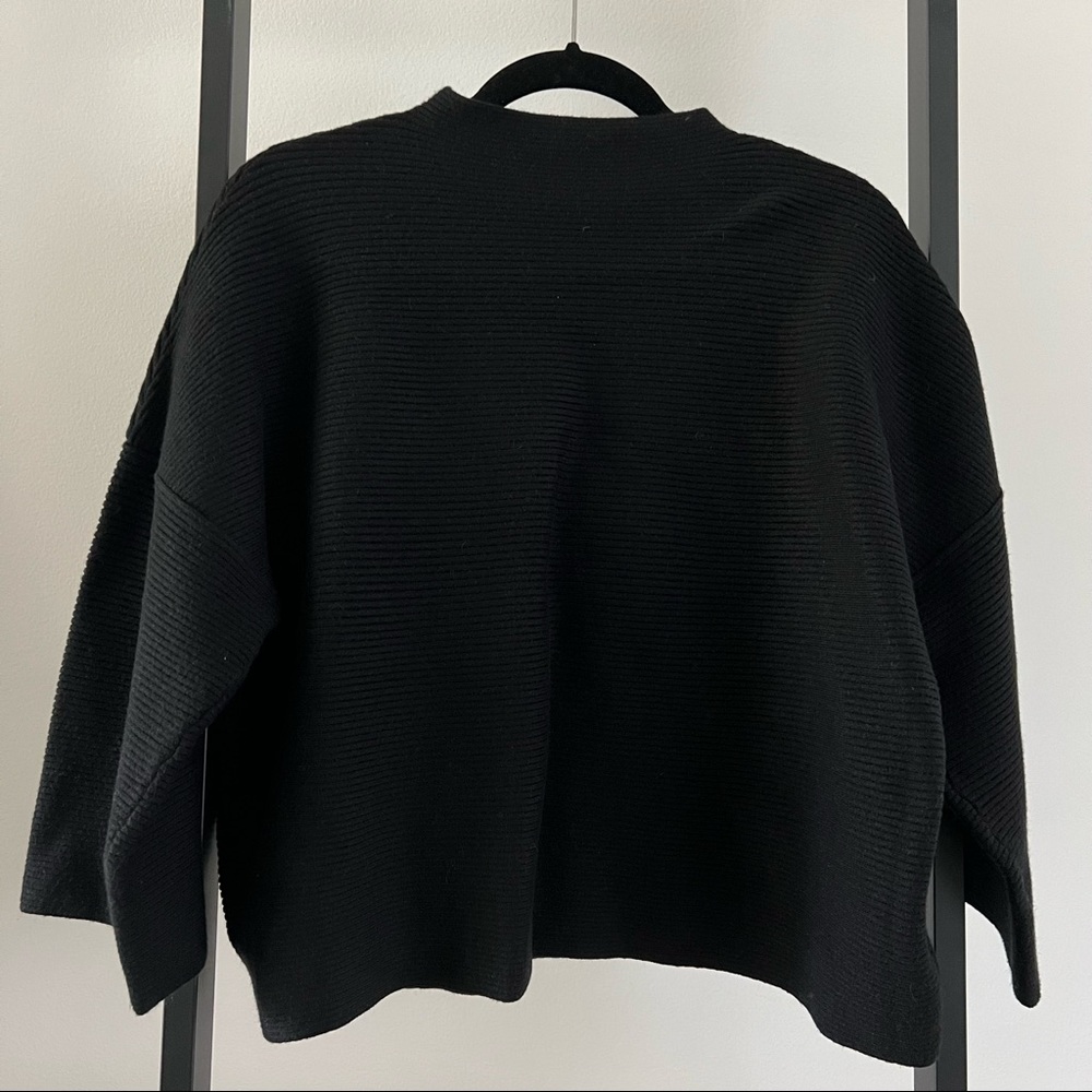 MODERN CITIZEN BLACK KNIT SWEATER